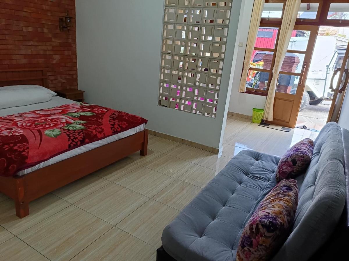 Warung Rizka Apartment Ngadisari Luaran gambar